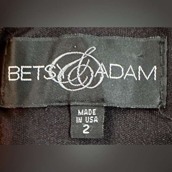 Betsy & Adam Sleeveless Mock Neck Illusion Bodice Jersey Gown w Mini Train B2 - Picture 4 of 8